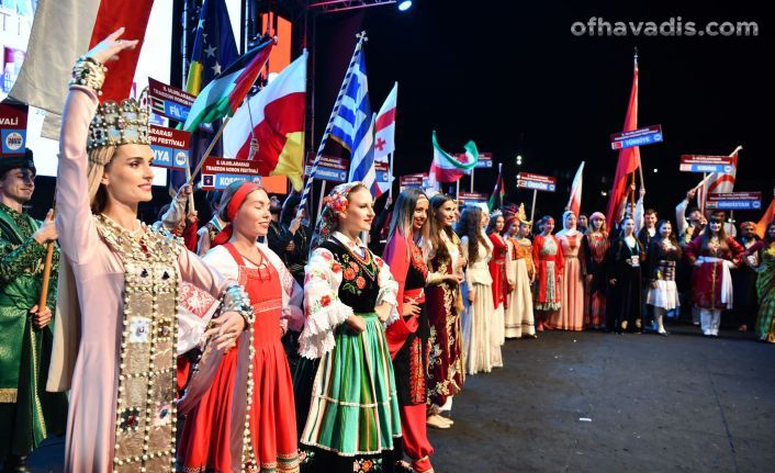 Trabzon’da horon festivali