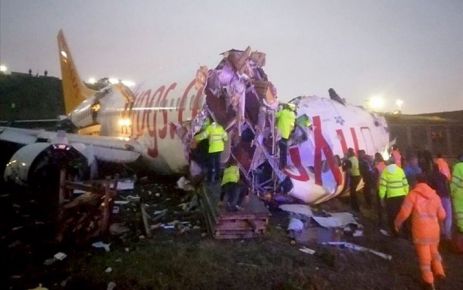 İstanbul Sabiha Gökçen’de uçak pistten çıktı; 3 ölü