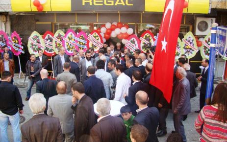 Of Regal Bayii'nin açılışını MHP'li Koray Aydın yaptı