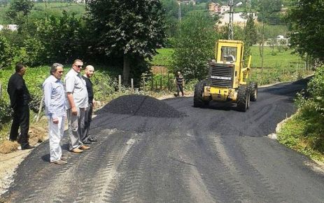 Of’un köy yolları asfaltlanıyor 