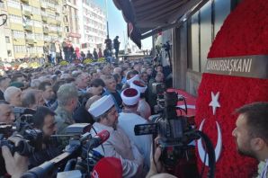 Trabzon Şehit Uzman Çavuş Kadir Tuncer’i uğurladı