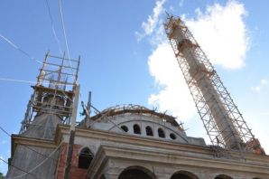 Başkan Sarıalioğlu İrfanlı Büyük Camii inşaatını i