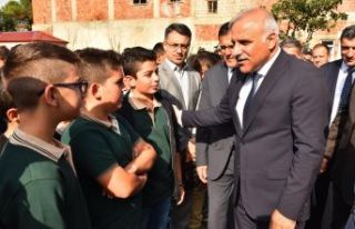 Büyükşehir’den 720 öğrenciye tablet desteği