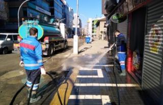 Trabzon’da cadde ve sokaklar gece gündüz temizleniyor