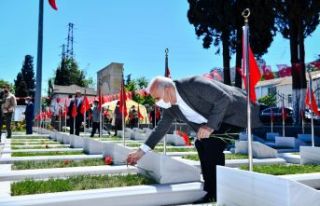 Trabzon şehitliğinde duygulandıran tören