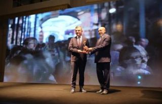 En başarılı büyükşehir belediye ödülü Trabzon'un