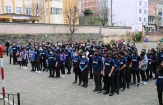 ŞAT Lisesi Öğrencilerine Trabzonspor forması