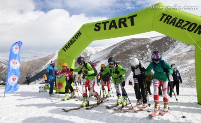 Türkiye Dağ Kayağı Şampiyonası Haldızen’de yapıldı