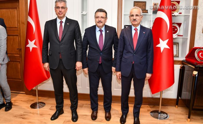 Bakanlardan büyükşehir’e ziyaret