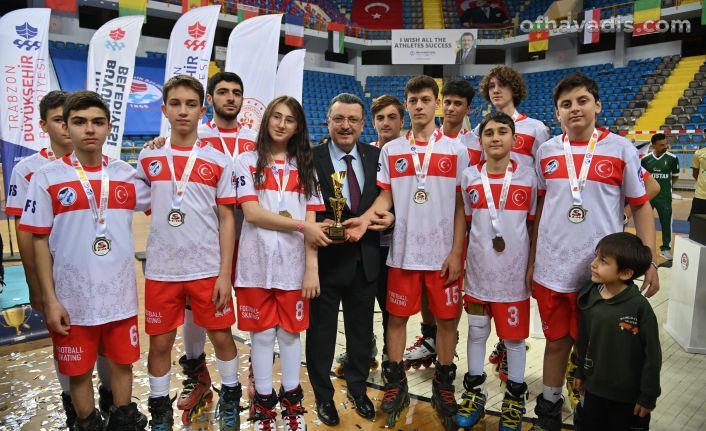 Paten futbolunda Türkiye ve İran dünya şampiyonu oldu