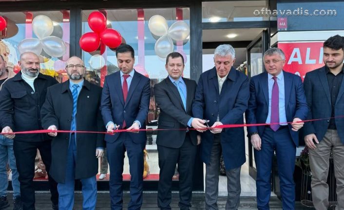 Alissre Çocuk Giyim Mağazası hizmete açıldı