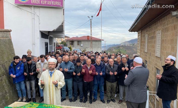 Ambulans kazasında yaralanan Hatice Korkmaz ebediyete uğurlandı