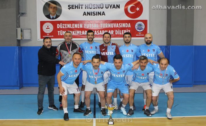 Şehit Polis Hüsnü Uyan Futsal Turnuvası’nda şampiyon Masterler
