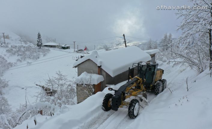 85 mahalle yolu ulaşıma açıldı