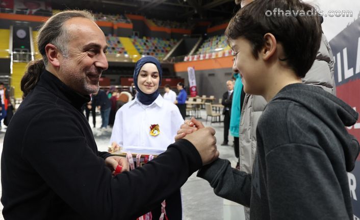 Satranç Turnuvası’nda dereceye girenler ödüllendirildi