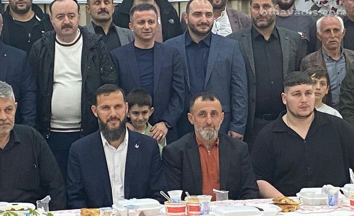 Ayazoğlu ailesi geleneksel iftarda buluştu