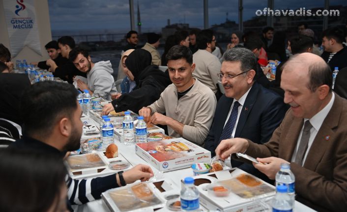 Başkan Genç, KTÜ’de öğrencilerle iftarda buluştu