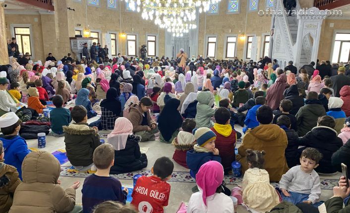 Of’ta çocuklar tekne orucu etkinliğinde buluştu