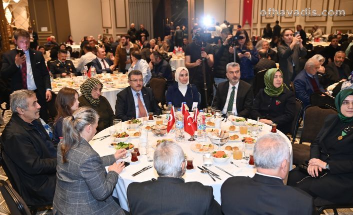 Şehit aileleri ve gaziler iftar sofrasında buluştu