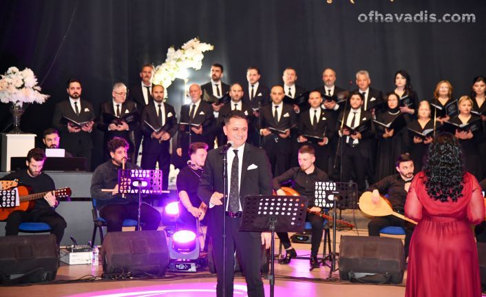 Sağlıkçılardan Şifadır Türküler konseri