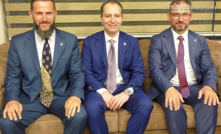 Yeniden Refah Partisi’nde Pulat güven tazeledi