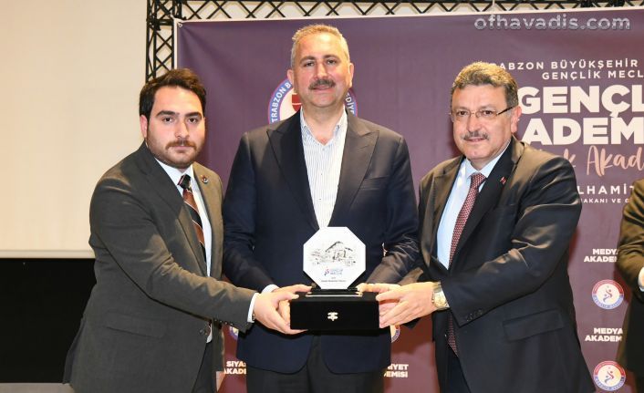 Donanımlı nesiller yetişmesine katkı sağlamaya çalışıyoruz