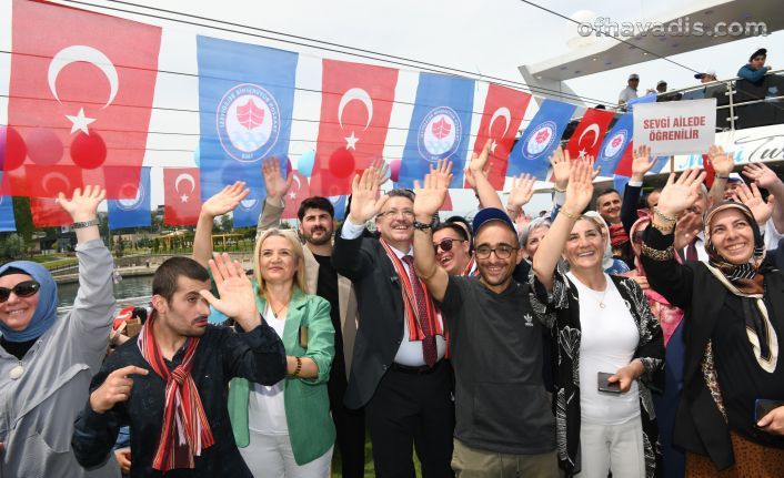 Özel bireylerimizin mutluluğu için gayret ediyoruz