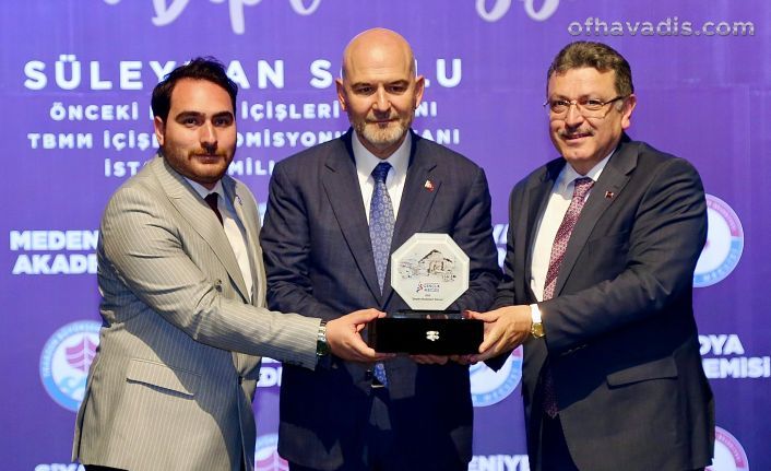 Süleyman Soylu Trabzon’da gençlerle buluştu