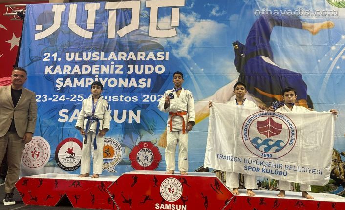Büyükşehir sporcularından uluslararası judo başarısı