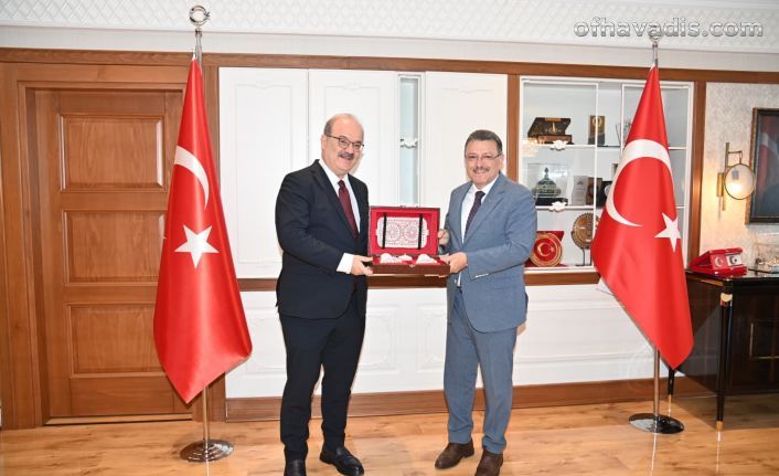 Daha güçlü bir Türk dünyası oluşturmalıyız