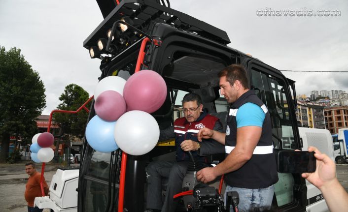 TİSKİ 19 iş makinesini araç filosuna kattı