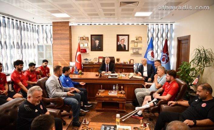 Ampute Milli Takımı'ndan büyükşehire ziyaret