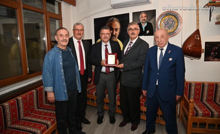 Başkan Genç’ten Volkan Konak Sanat Odası’na ziyaret