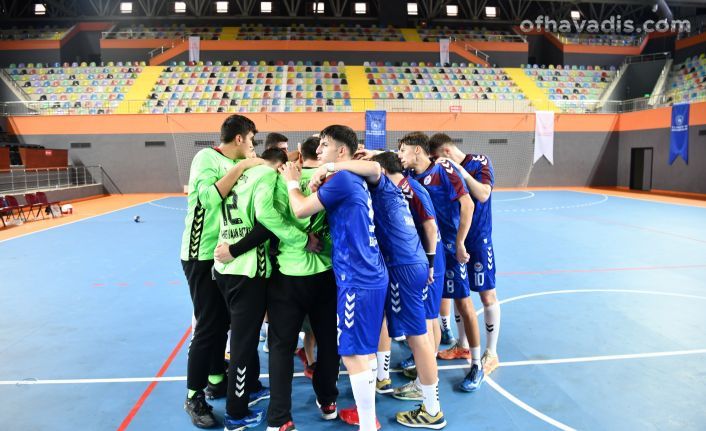 Büyükşehir Hentbol lige beraberlikle başladı