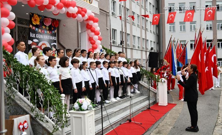 Trabzon’da ilk ders zili çaldı