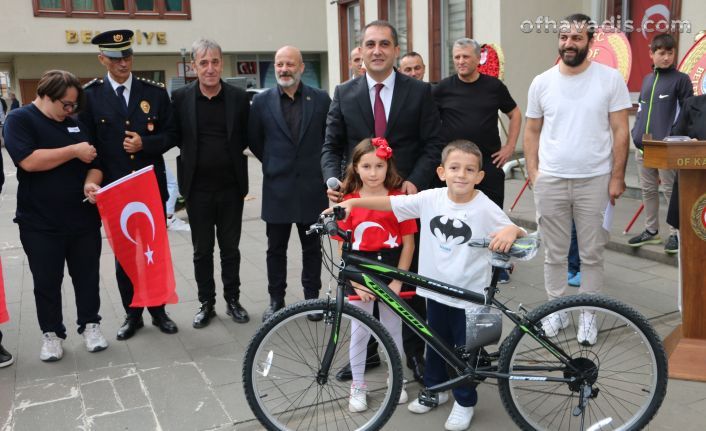 Of’ta çocuklar ve gençler cumhuriyet bisiklet şöleninde buluştu