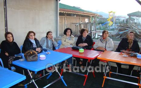 CHP Kadın Kollarından Emel Saral’a destek