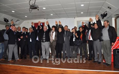 CHP, Of Belediye Başkan Adayını tanıttı