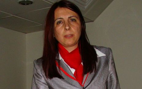 CHP’nin Of Belediye Başkan Adayı Emel Saral