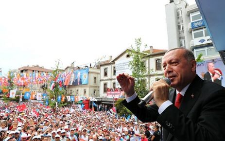 Cumhurbaşkanı Erdoğan'dan Trabzon'da gençlere müjde