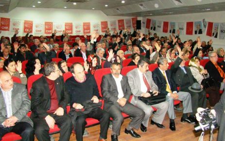 Of CHP’de Emel Saral yeniden başkan