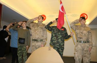 Fatih Sultan Mehmet Ortaokulu öğrencileri Çanakkale Zaferini kutladı