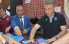 Trabzonspor'da başkan Ağaoğlu forma satışı yaptı