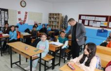 Kaymakam Demirer’de Eskipazar Okuluna ziyaret