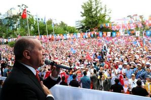 Cumhurbaşkanı Erdoğan Trabzonlularla buluştu