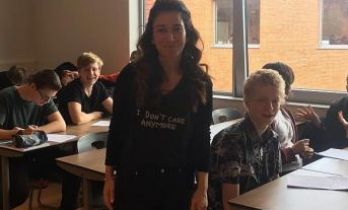 İngilizce öğretmeni Nurşen Önder Hollanda’da ders verdi